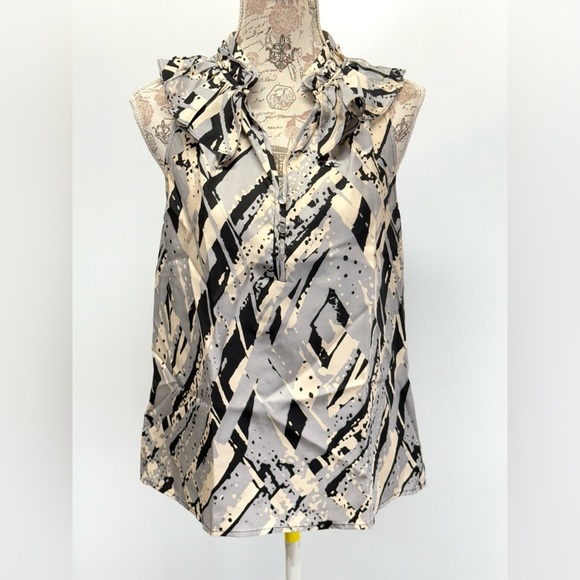 CYNTHIA ROWLEY Black and gray sleeveless ruffle neckline top size M - Picture 1 of 12